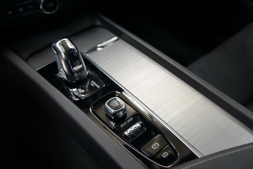 12月国产全新XC60将上市 首推T5T8车型