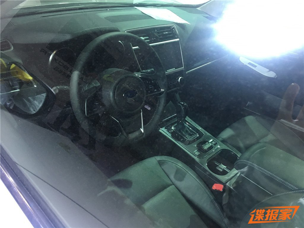 斯巴鲁新款力狮现身展馆 将于国内首发