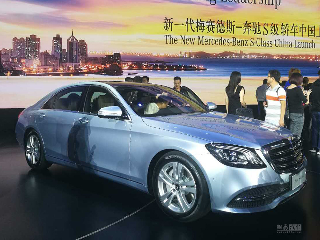 梅赛德斯-奔驰 S500L售185.8万正式上市