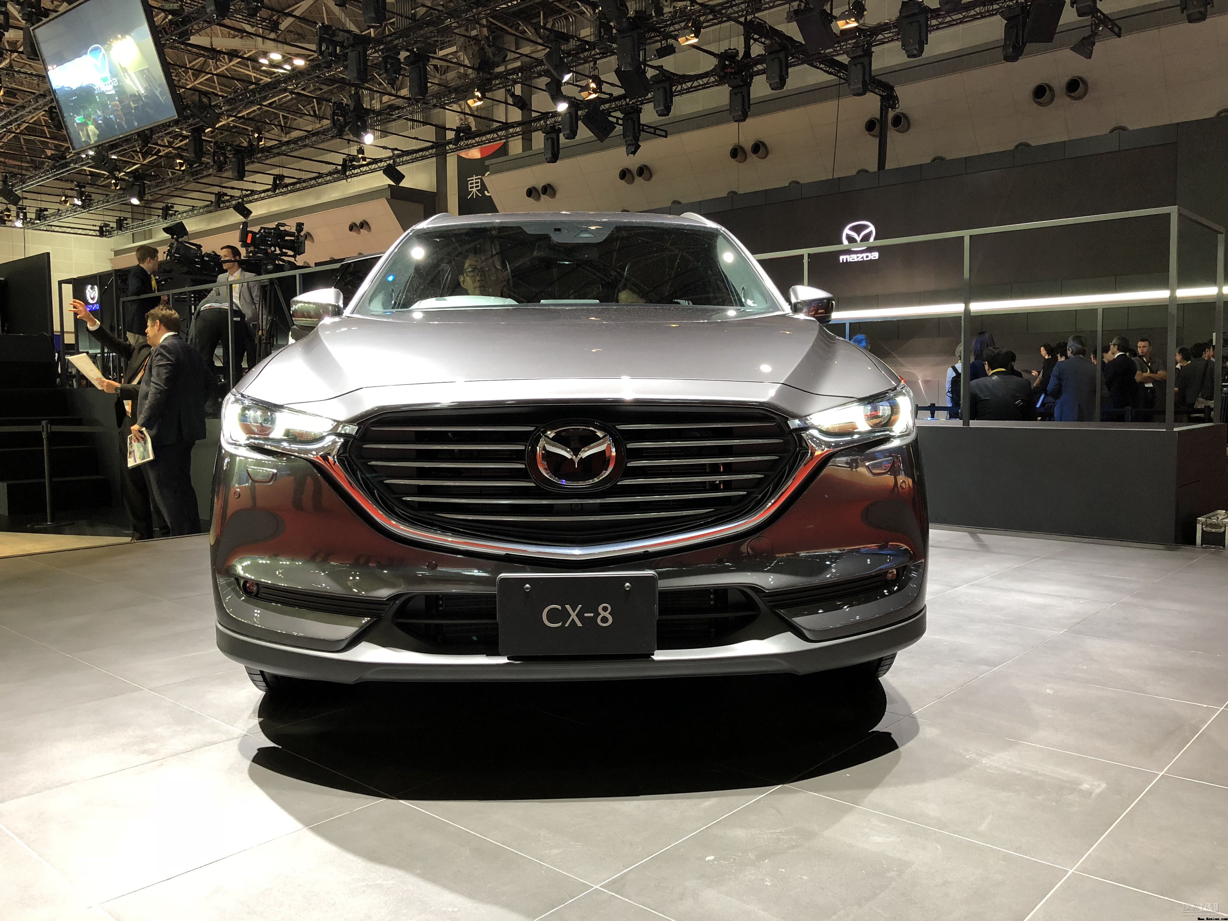 马自达CX-8定位中大型SUV 国内亮相