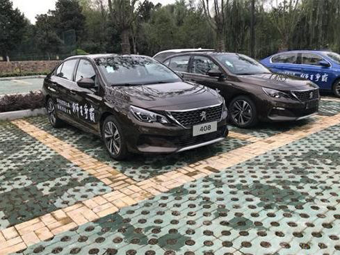东风标致新款408表面更时尚  实车曝光