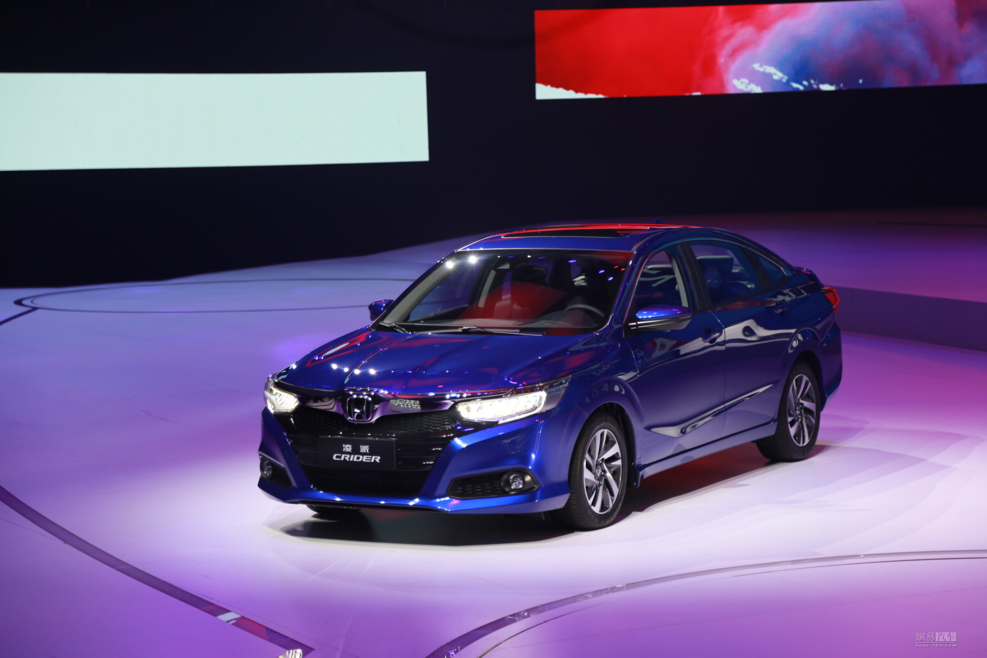 新一代凌派搭1.0T发动机售9.98-13.98万