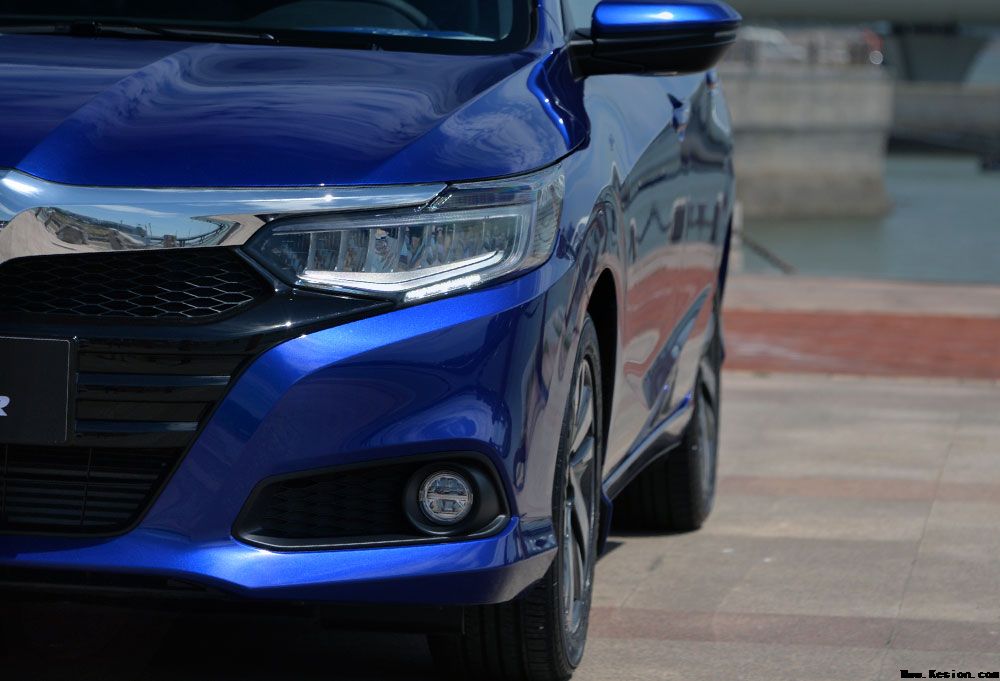 新一代凌派搭1.0T发动机售9.98-13.98万