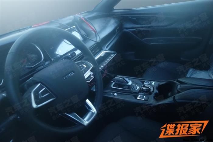 曝众泰i-across量产版谍照 新车将于2019年年中上市