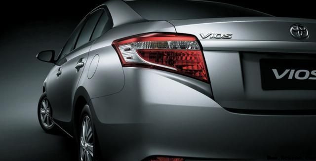 全新丰田雅利斯纯 进口不到10万5L+8速CVT