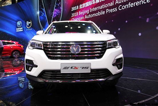 自立品牌SUV来袭，新CS75与18款博越谁领风骚
