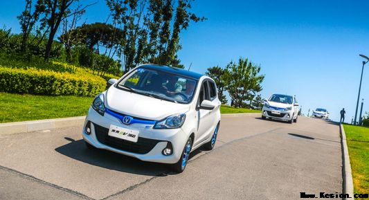 离别打车，奔奔EV360让出行更方便、更省钱