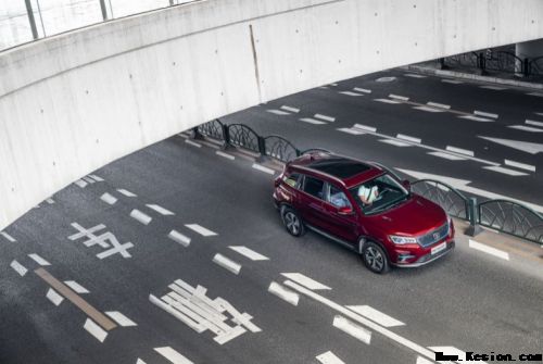 知足国六的国产混动SUV，就是长安新能源CS75 PHEV国六版