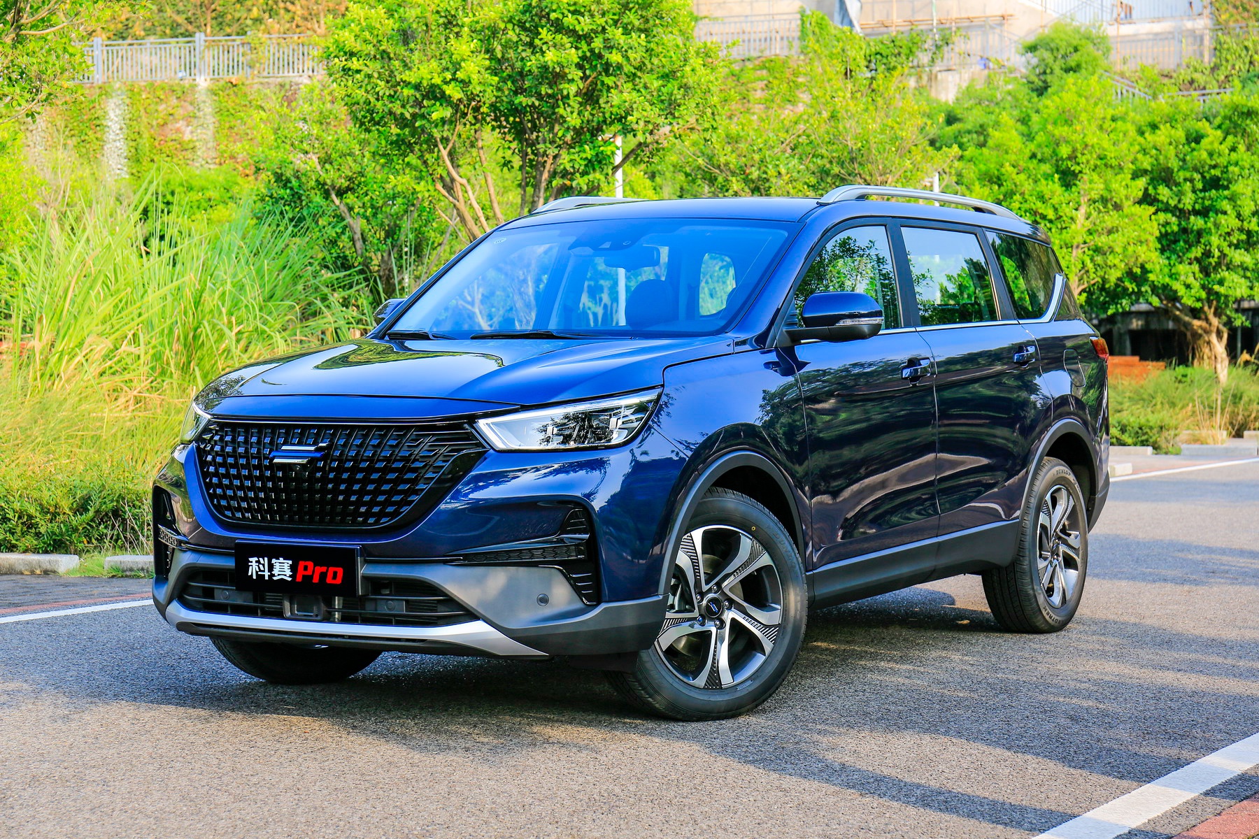 长安欧尚科赛Pro真7座SUV 售8.59-15.29万元上市