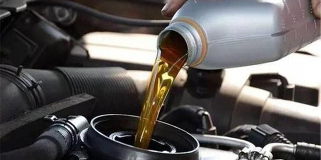 长期不更换机油对发动机的伤害