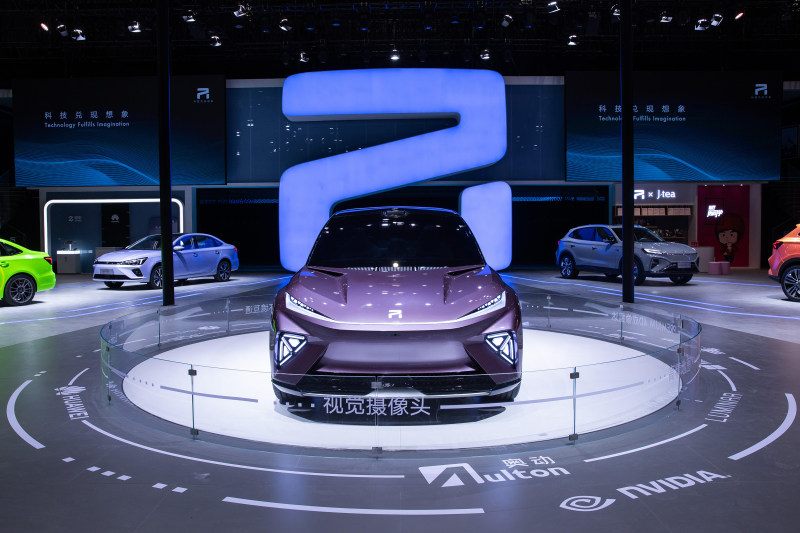 2021上海车展丨上汽R汽车ES33亮相，ADAS采用“六重融合式”感知方案