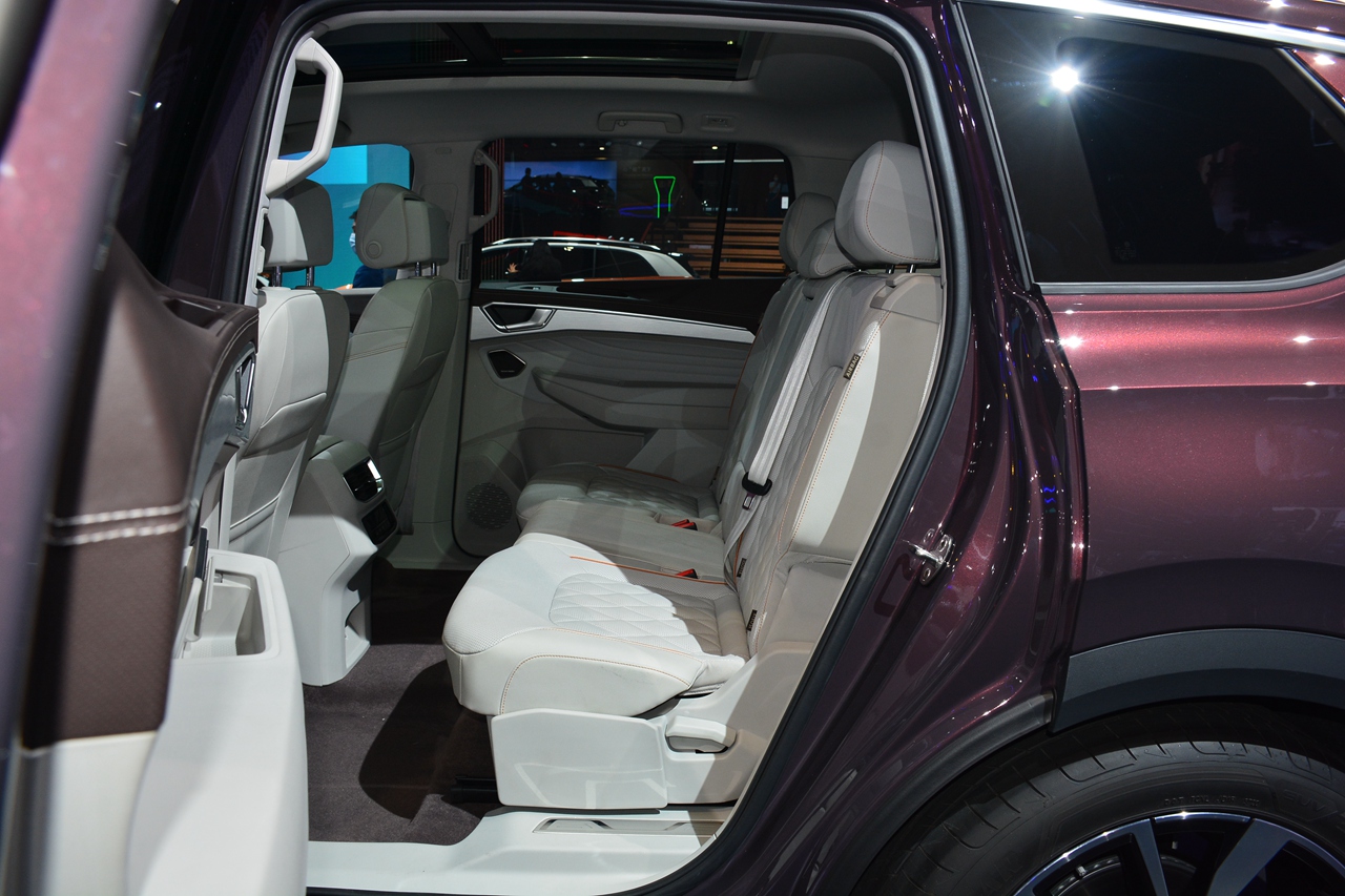 大众最大SUV 一汽-大众揽境公布预售价为29.99-39.99万元