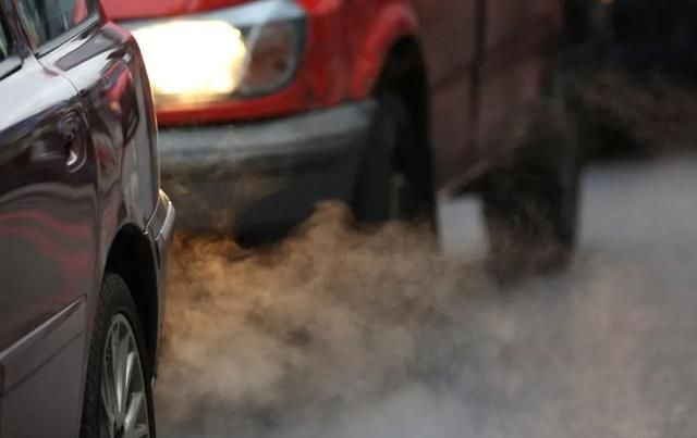 汽车动力燃烧清洁剂对车有影响吗