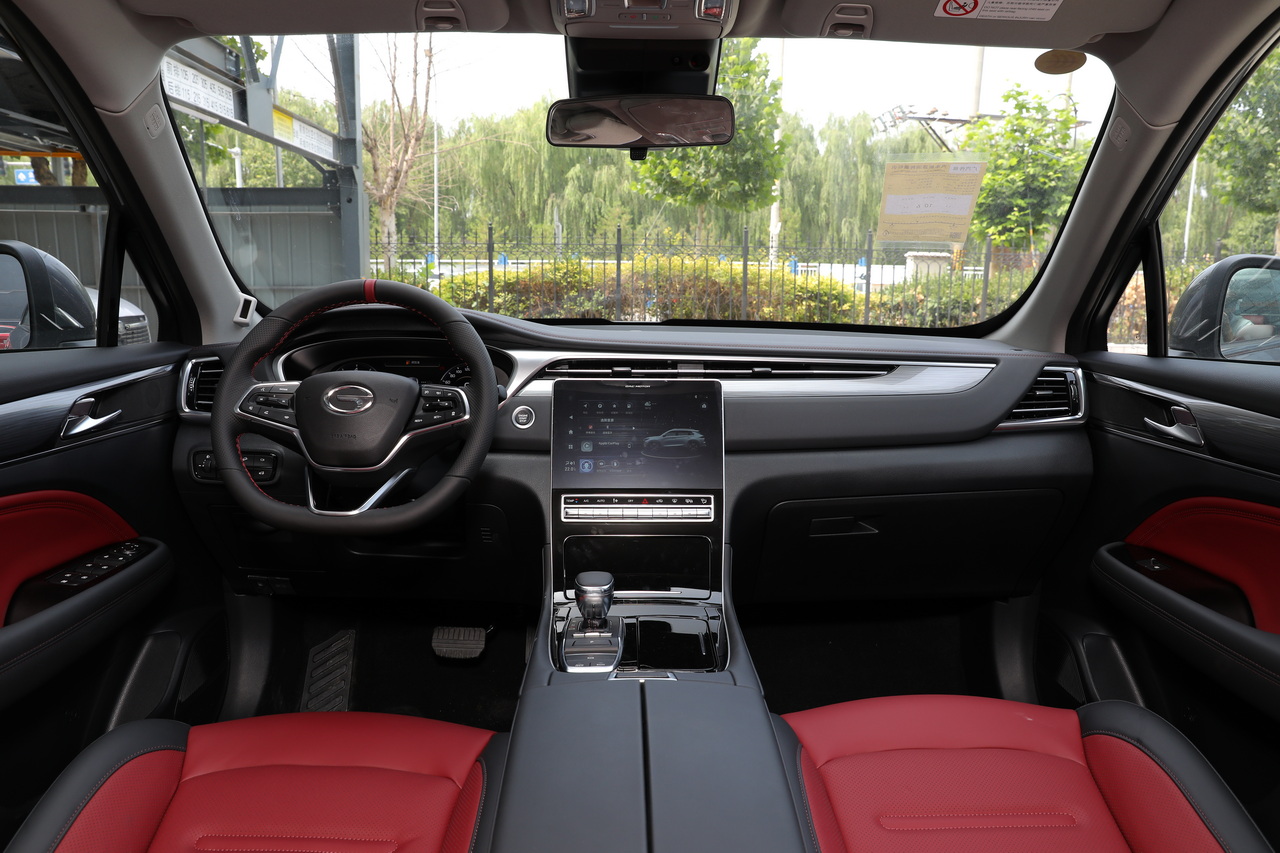 传祺GS4 PLUS售12.68万起上市  主打高性能SUV市场