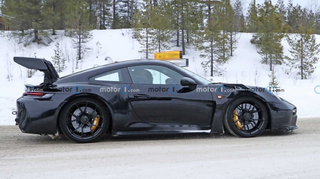 全新保时捷911 GT3 RS极寒测试谍照曝光 年底上市