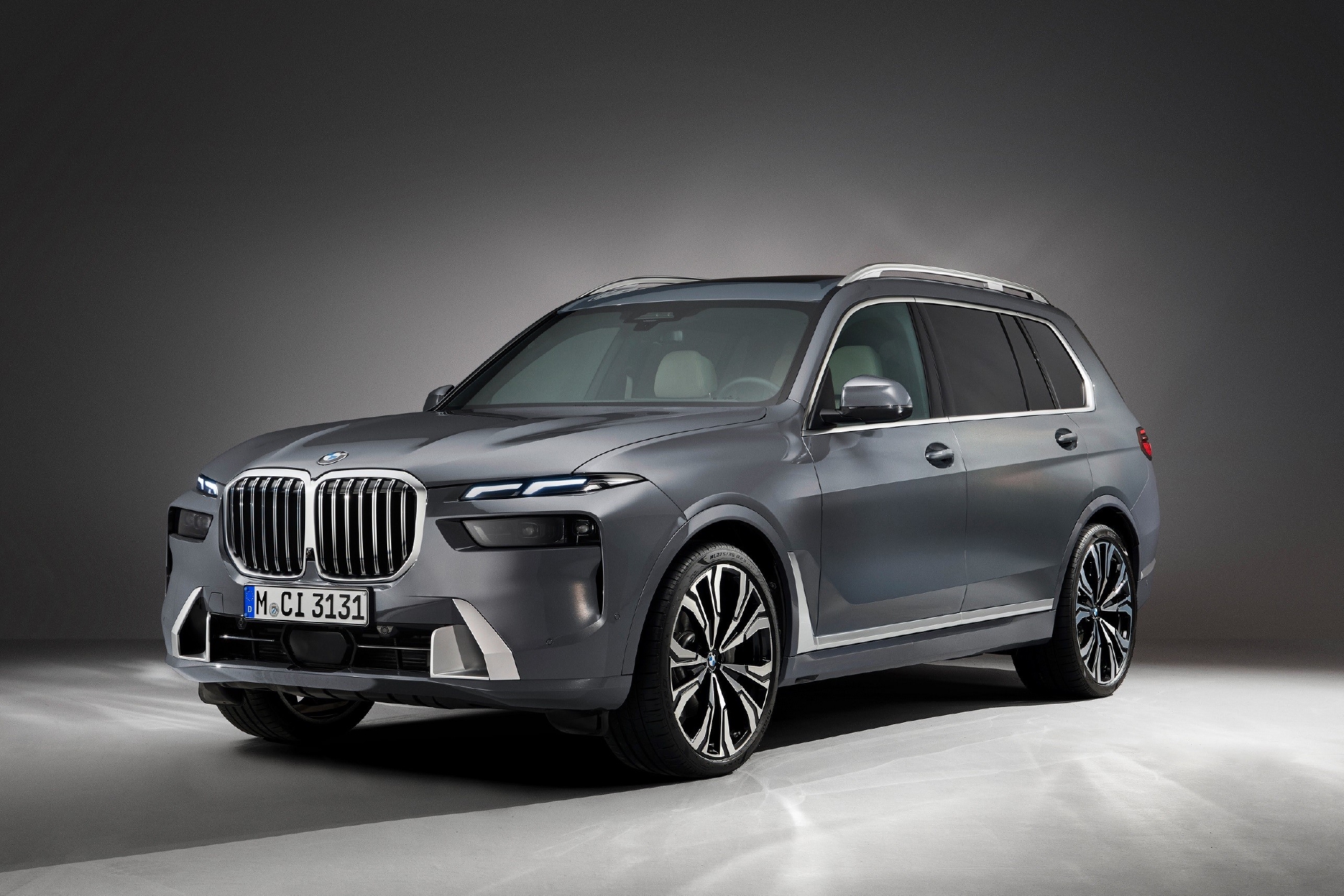 新BMW X7正式发布 外观内饰变化最大