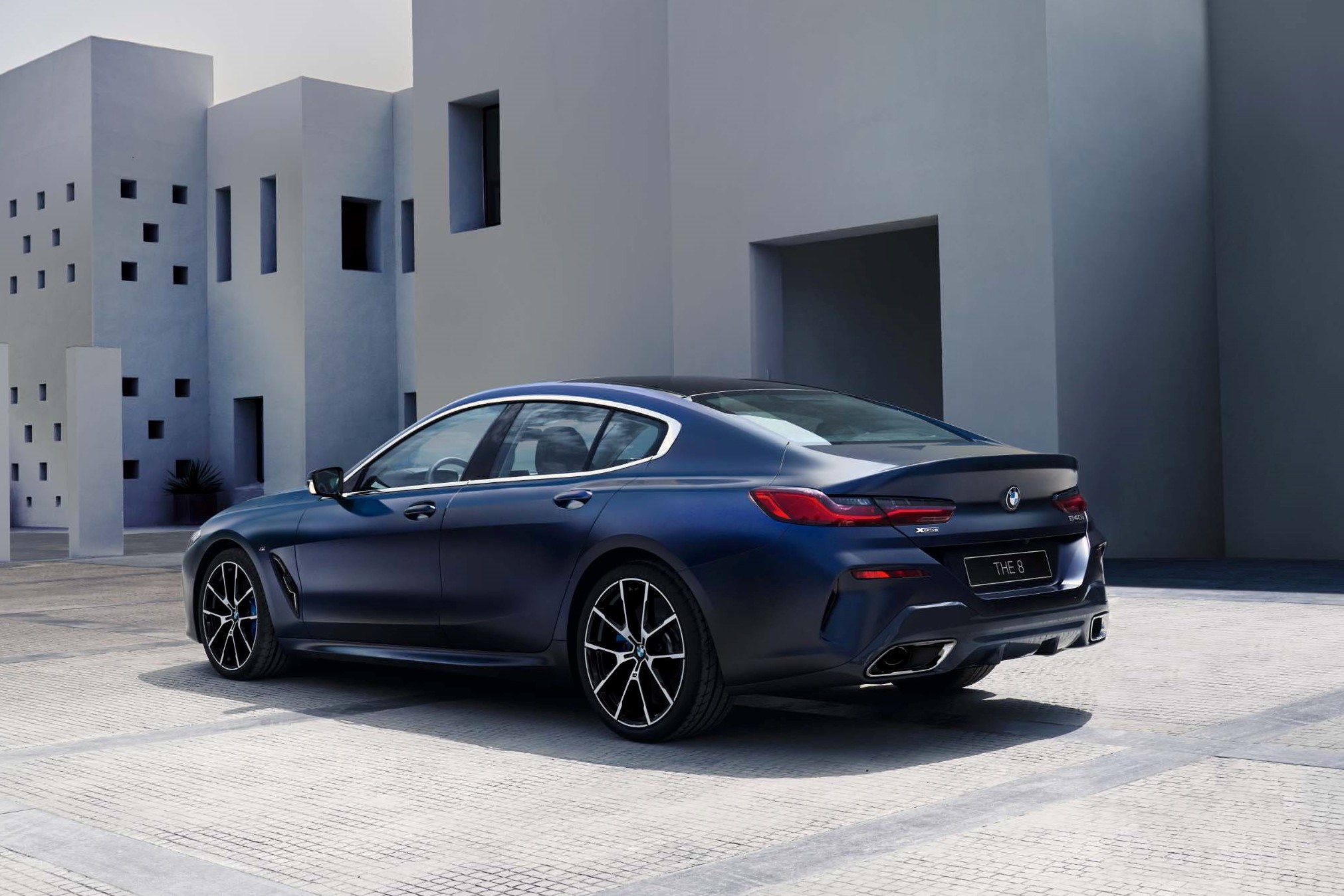 新BMW 8系家族售96.8-119.8万元上市
