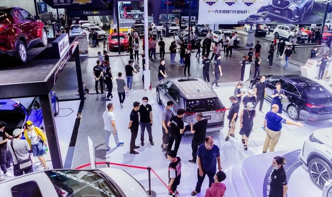 2022第二十二届新疆国际汽车工业博览会今日盛大开幕