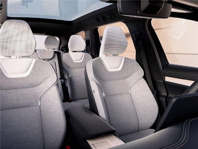 沃尔沃全新旗舰纯电SUV EX90全球首发 定义安全新标准