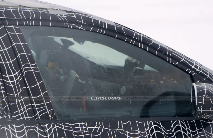 全新一代宝马iX3车型路试谍照曝光 预计2025年推出