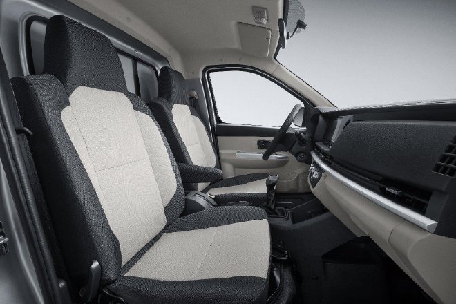 新长安星卡EV全面上市 配置动力升级