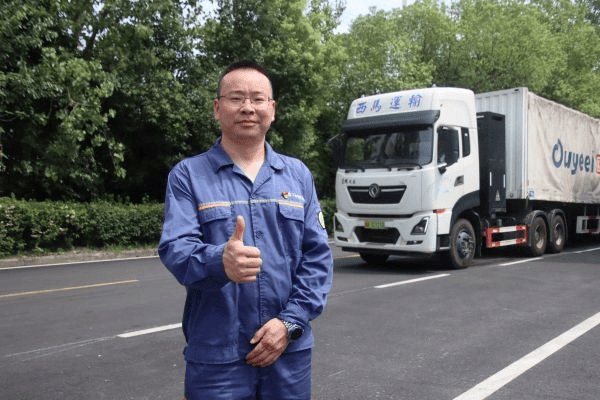 全链创新 更优TCO 东风新能源重卡赋能钢铁物流
