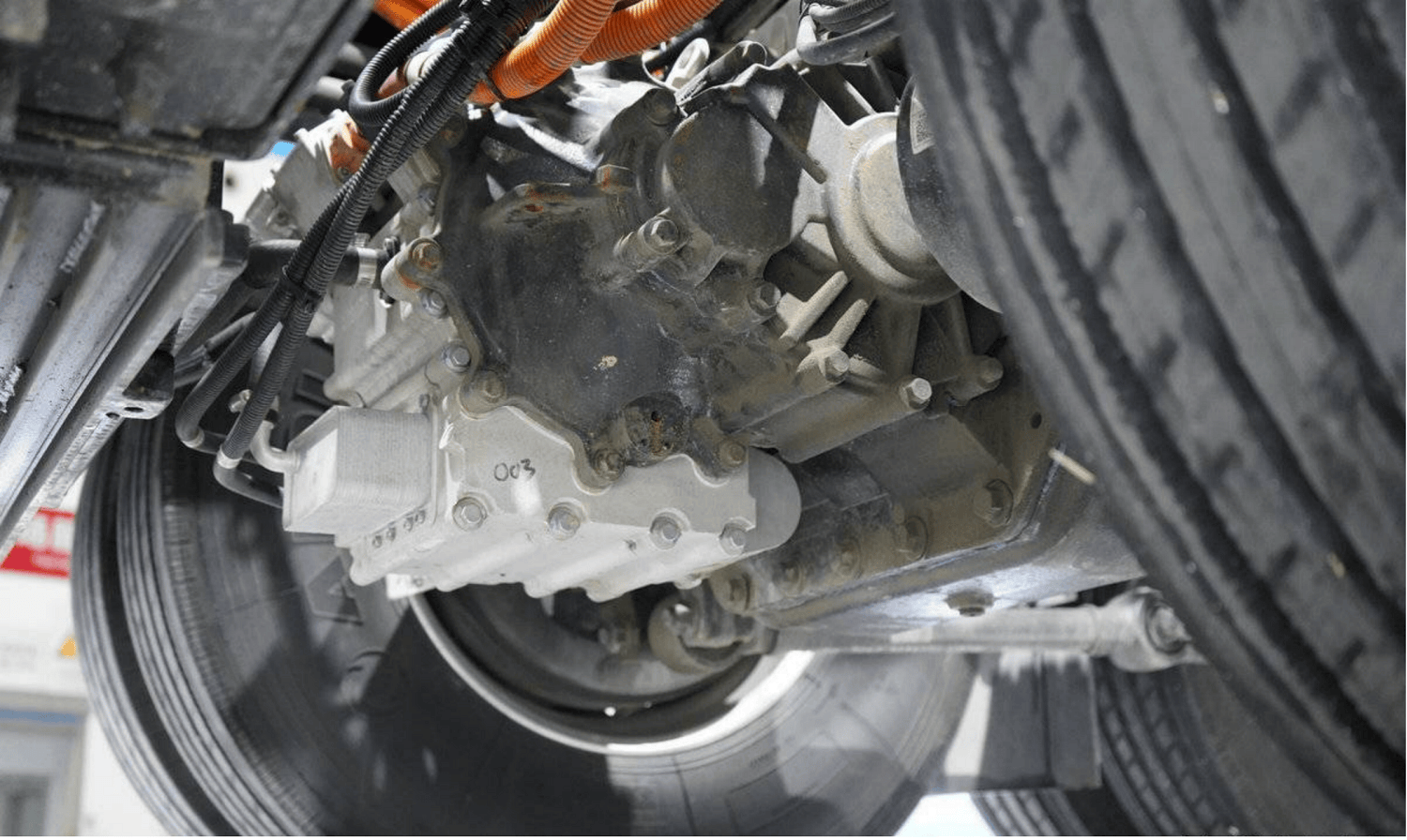 460公里续航40分钟快充 东风天龙KL纯电重卡如何破解长途运输焦虑？