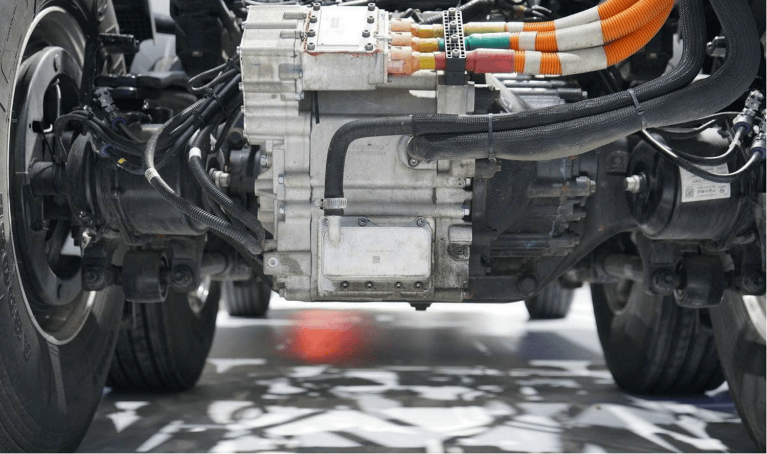 460公里续航40分钟快充 东风天龙KL纯电重卡如何破解长途运输焦虑？