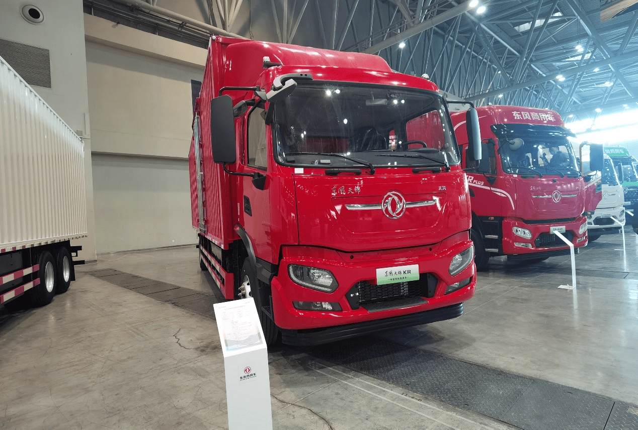 巩固行业第一：东风商用车推出3款载货车爆款产品