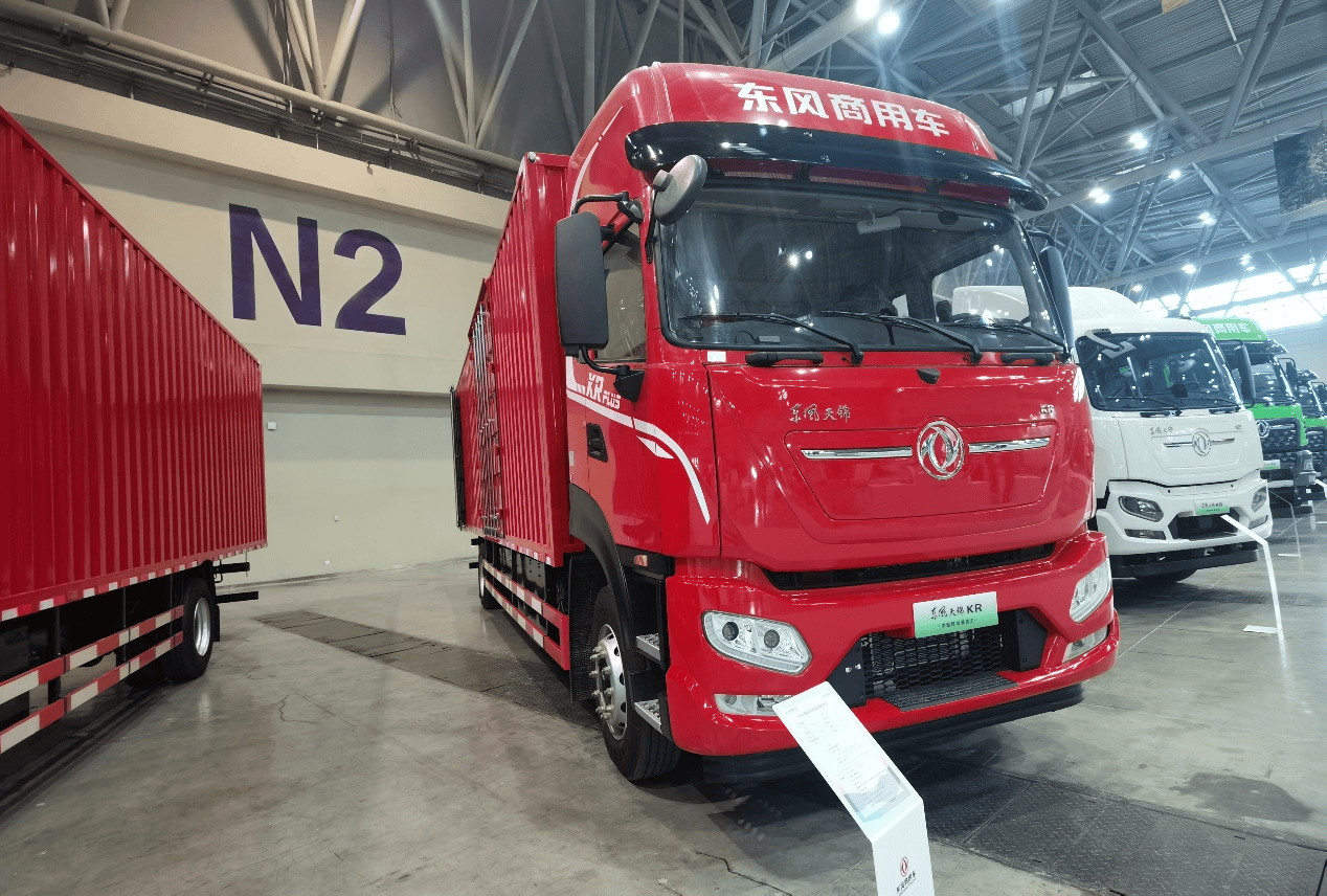 巩固行业第一：东风商用车推出3款载货车爆款产品