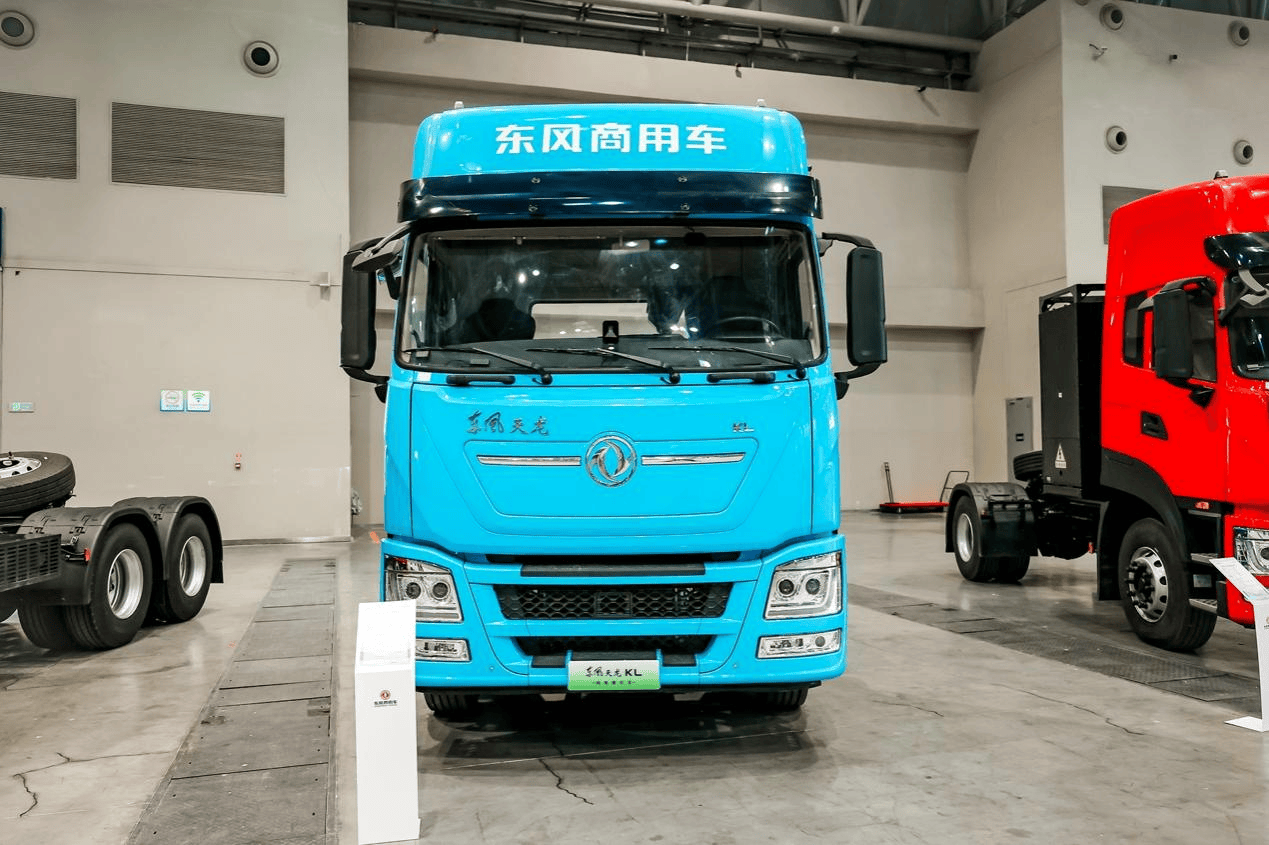 技术为刃、场景为始，东风商用车发布全矩阵新能源解决方案，重塑商用车绿色智能未来！