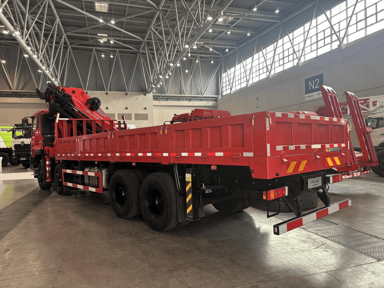 在变革的时代里 可靠是东风天龙KC的不变承诺